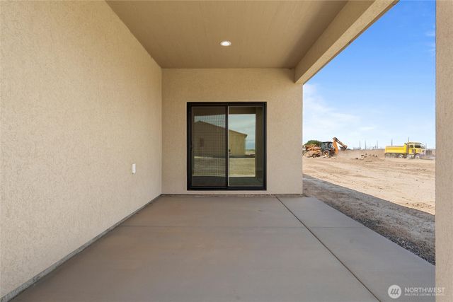 4308 W Surf Scoter Street, Moses Lake, WA 98837