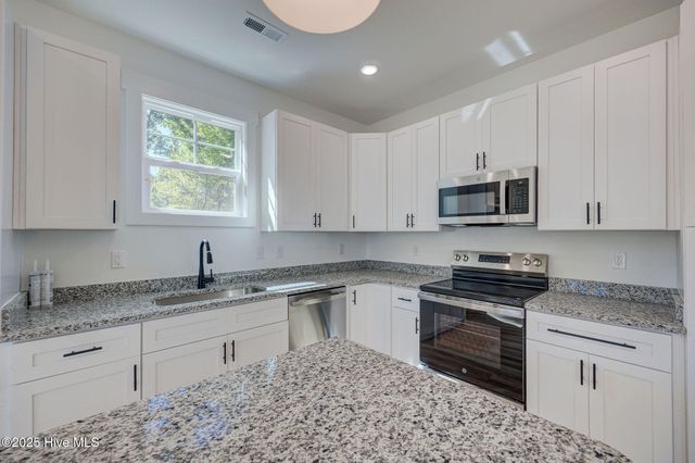 205 W Williams Street, Saint Helena, NC 28425