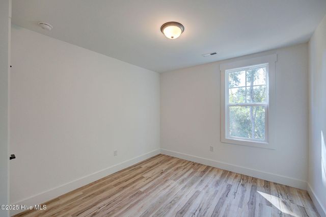 205 W Williams Street, Saint Helena, NC 28425