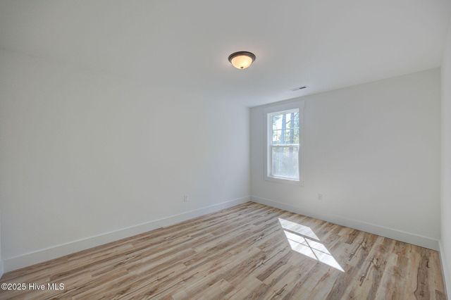 205 W Williams Street, Saint Helena, NC 28425