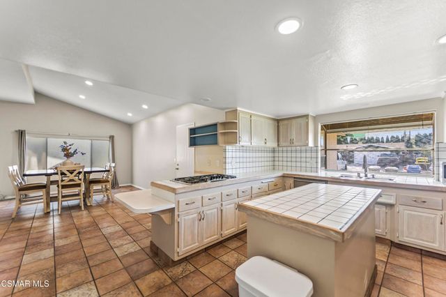 1217 Coventry Drive, Thousand Oaks, CA 91360