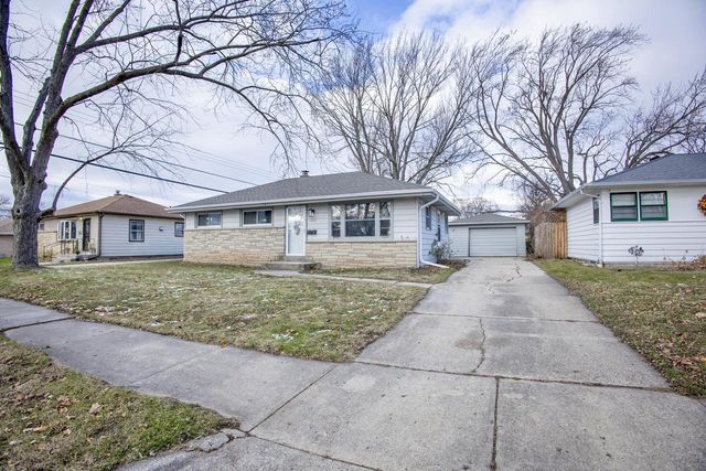 10500 W Rae AVENUE, Milwaukee, WI 53225