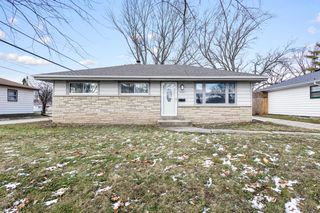10500 W Rae AVENUE, Milwaukee, WI 53225