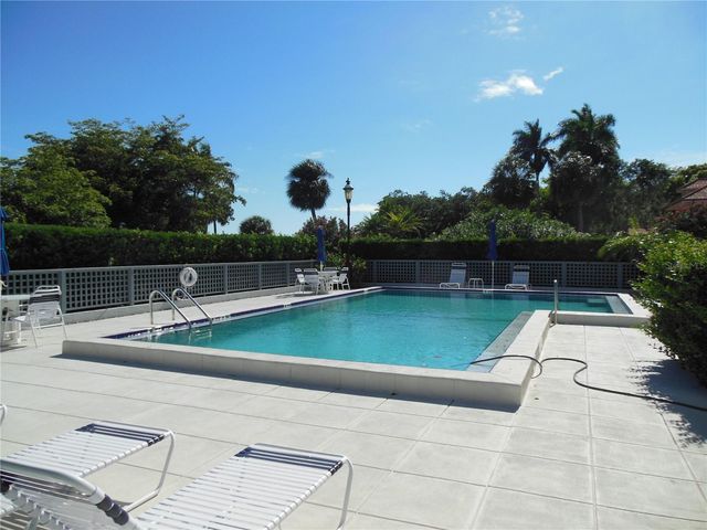 1000 RIVERSIDE DRIVE B103, Palmetto, FL 34221