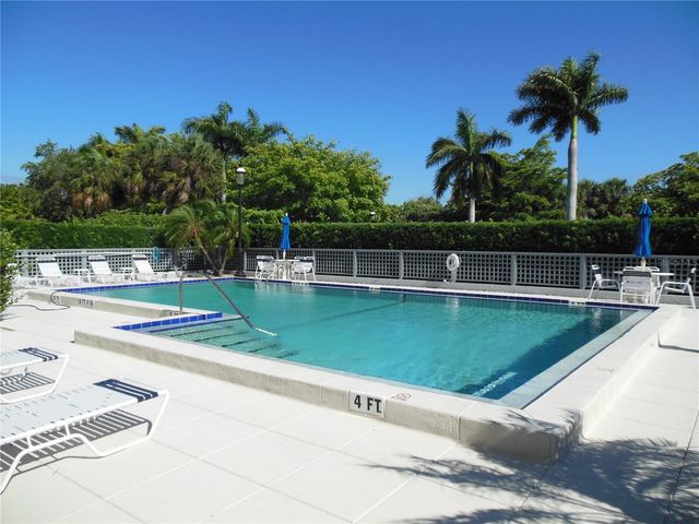 1000 RIVERSIDE DRIVE B103, Palmetto, FL 34221