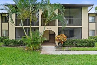 441 Pine Glen Lane D-2, Greenacres, FL 33463