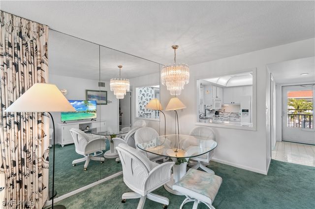 5 High Point CIR W 301, Naples, FL 34103