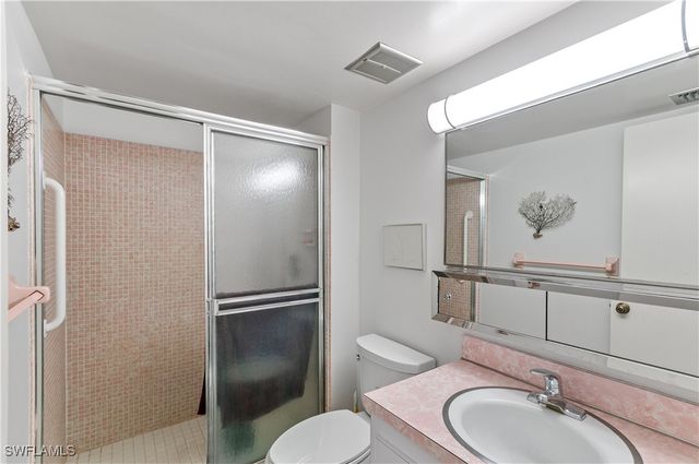 5 High Point CIR W 301, Naples, FL 34103