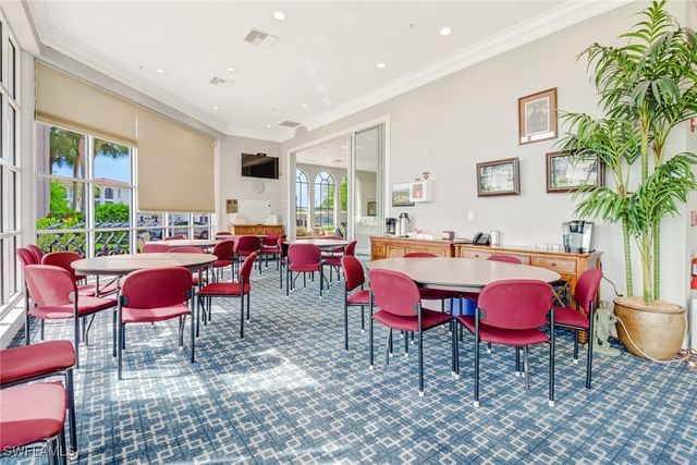 5 High Point CIR W 301, Naples, FL 34103