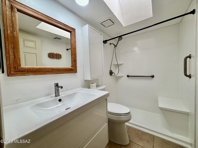 1364 W Desert Hills Drive, Green Valley, AZ 85622