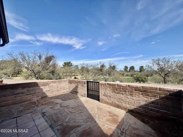 1364 W Desert Hills Drive, Green Valley, AZ 85622