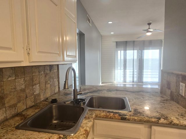 793 Davis Road 301, League City, TX 77573