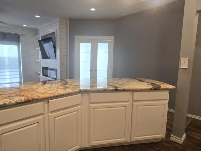 793 Davis Road 301, League City, TX 77573