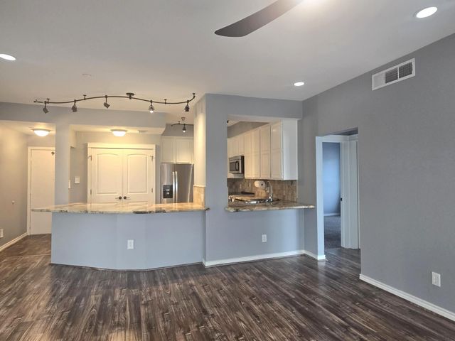 793 Davis Road 301, League City, TX 77573