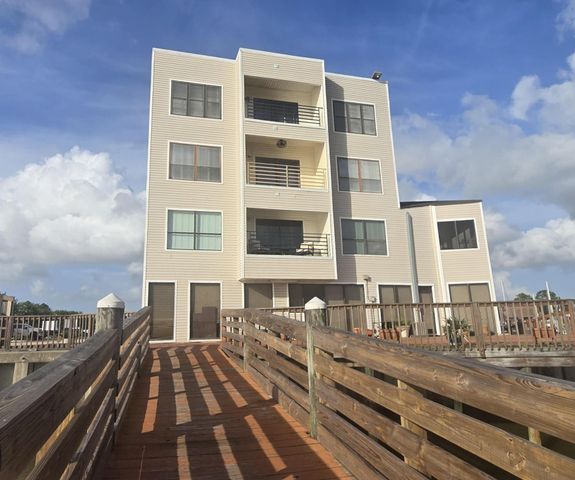 793 Davis Road 301, League City, TX 77573