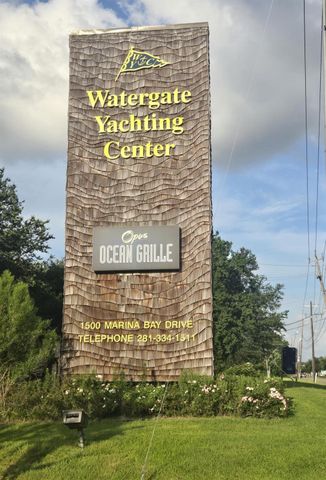 793 Davis Road 301, League City, TX 77573