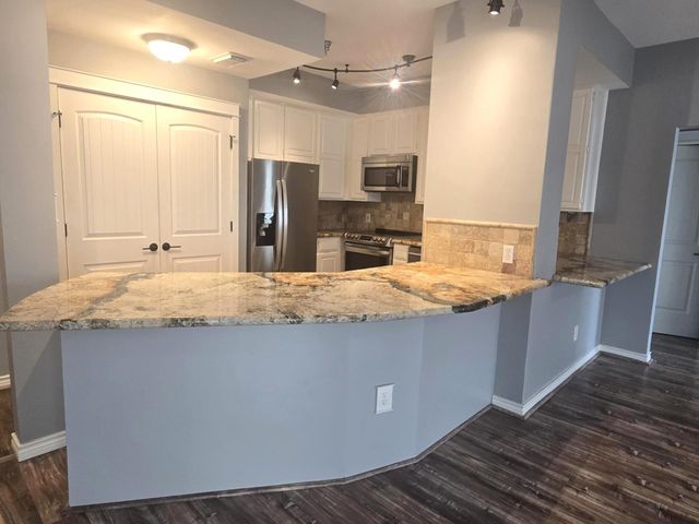 793 Davis Road 301, League City, TX 77573