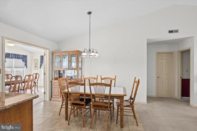 6 SPRINGHOUSE DR, Myerstown, PA 17067