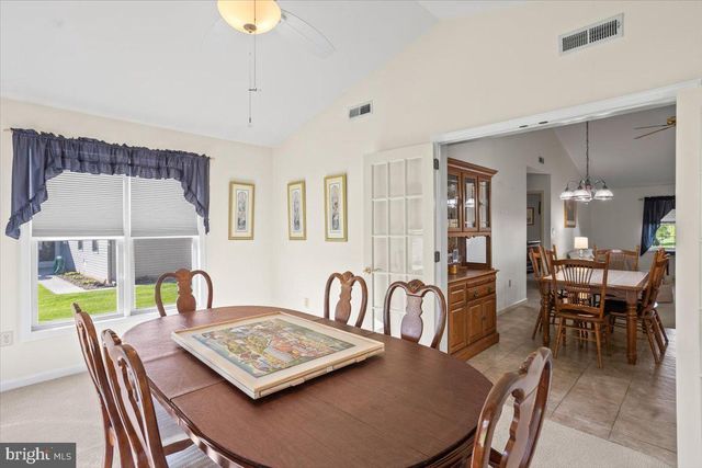 6 SPRINGHOUSE DR, Myerstown, PA 17067