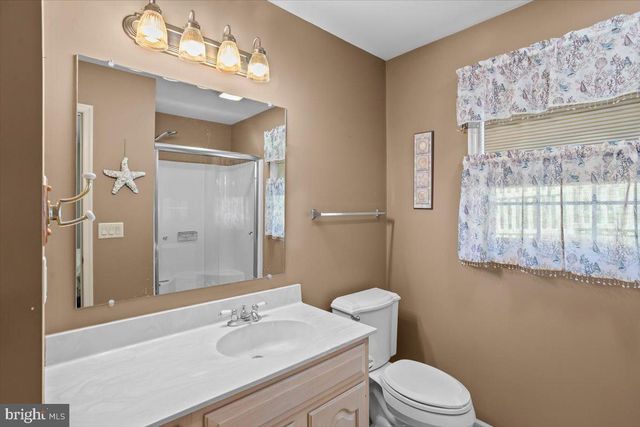6 SPRINGHOUSE DR, Myerstown, PA 17067