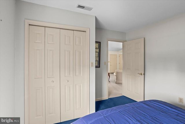 6 SPRINGHOUSE DR, Myerstown, PA 17067