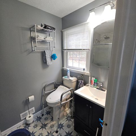 9138 White Pine Drive, Morton Twp, MI 49346