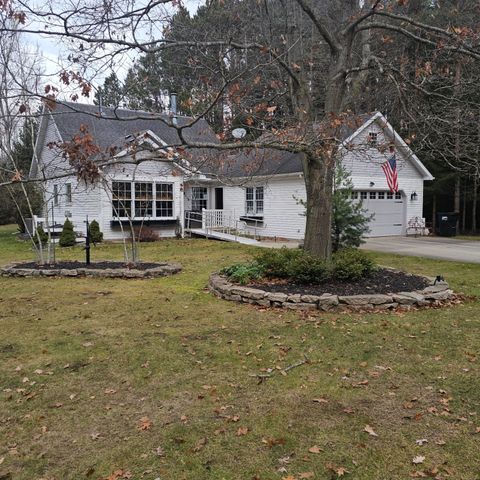 9138 White Pine Drive, Morton Twp, MI 49346