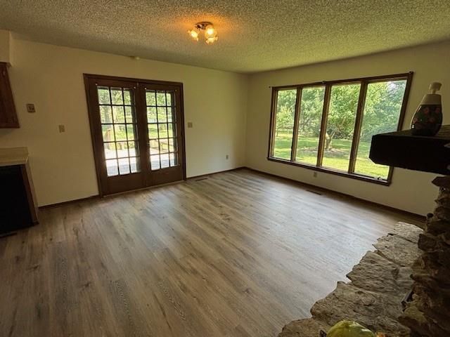 603 Lakeside Court, Girard, KS 66743