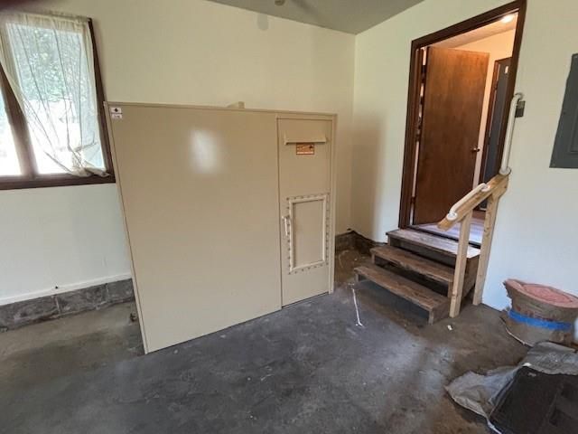 603 Lakeside Court, Girard, KS 66743