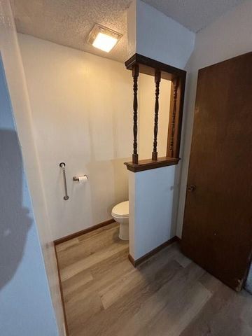 603 Lakeside Court, Girard, KS 66743