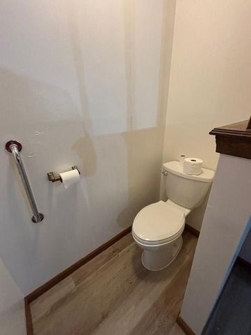 603 Lakeside Court, Girard, KS 66743