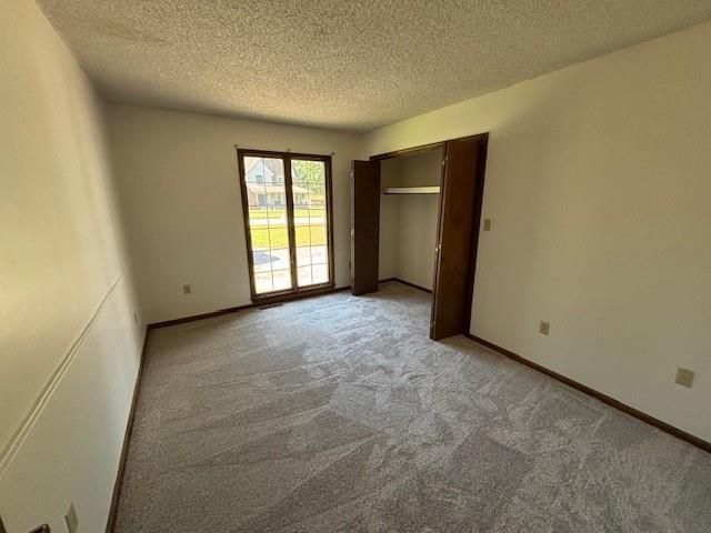 603 Lakeside Court, Girard, KS 66743