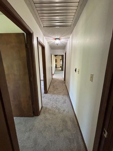 603 Lakeside Court, Girard, KS 66743