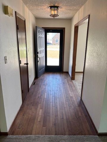 603 Lakeside Court, Girard, KS 66743