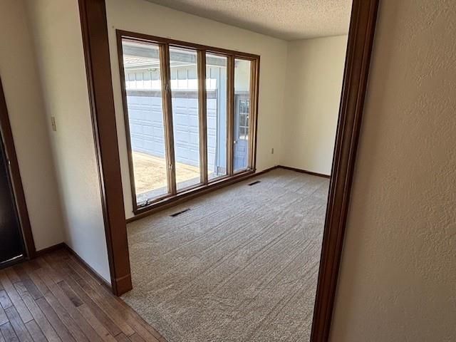 603 Lakeside Court, Girard, KS 66743