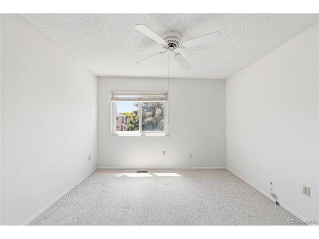 155 Blue Spruce Ct, Highlands Ranch, CO 80126