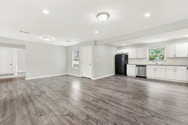 1032 Hoke Smith Drive, Dallas, TX 75224