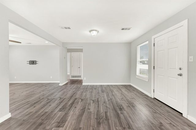 1032 Hoke Smith Drive, Dallas, TX 75224