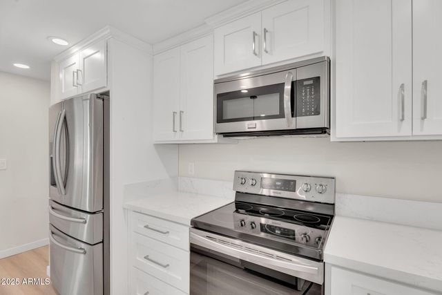 3545 E FRIESS Drive, Phoenix, AZ 85032