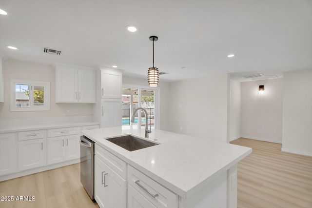 3545 E FRIESS Drive, Phoenix, AZ 85032