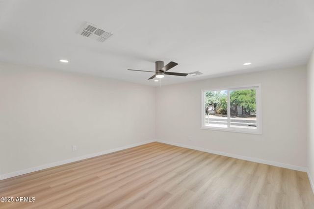 3545 E FRIESS Drive, Phoenix, AZ 85032