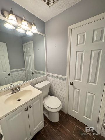 110 5th Street A203, Daphne, AL 36526