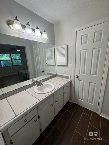 110 5th Street A203, Daphne, AL 36526