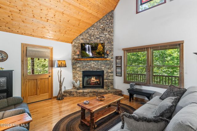 198 Monarch Butterfly Trail, Murphy, NC 28906