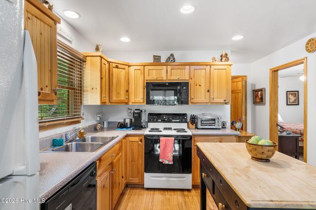 198 Monarch Butterfly Trail, Murphy, NC 28906