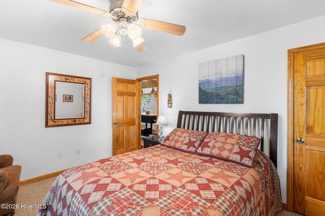 198 Monarch Butterfly Trail, Murphy, NC 28906