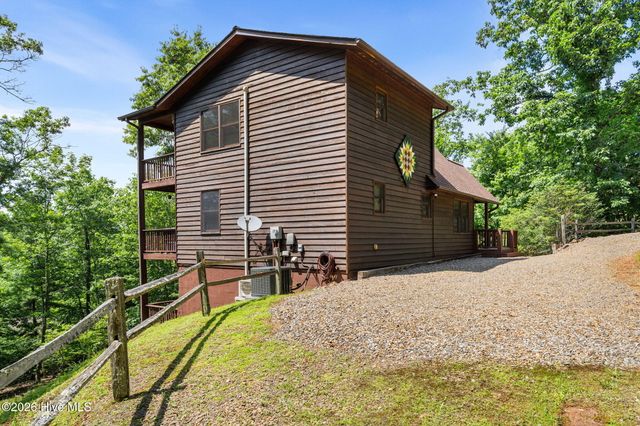 198 Monarch Butterfly Trail, Murphy, NC 28906