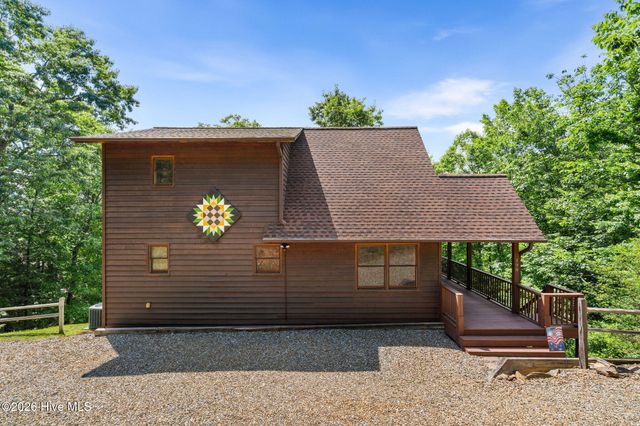 198 Monarch Butterfly Trail, Murphy, NC 28906