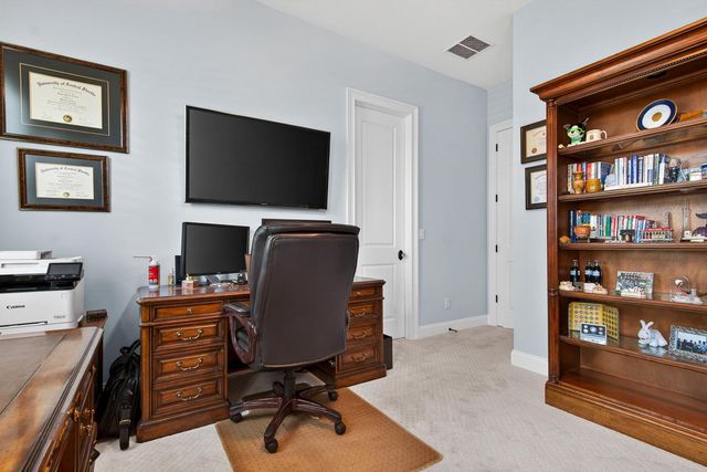 5009 W LEONA STREET, Tampa, FL 33629