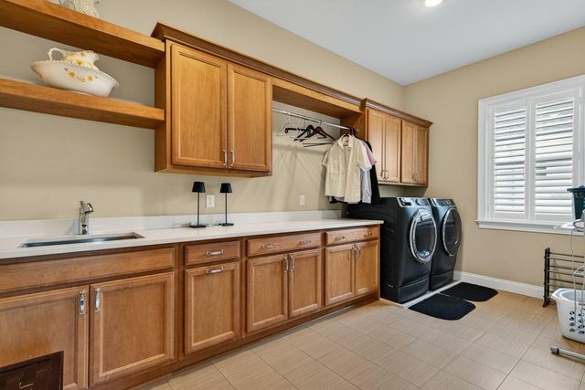 5009 W LEONA STREET, Tampa, FL 33629